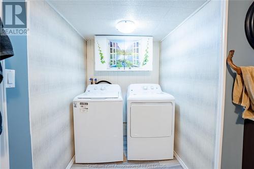 47 /41 Duke Street, Chatham, ON - Indoor Photo Showing Laundry Room