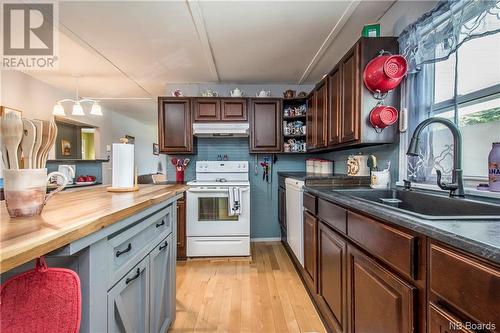 147 Third Lake Road, Barnesville, NB - Indoor Photo Showing Kitchen