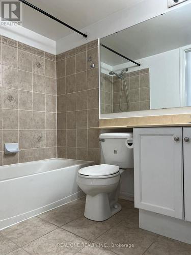 #306 -5235 Finch Ave E, Toronto, ON - Indoor Photo Showing Bathroom