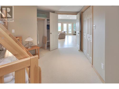 2360/2380 95 Highway, Spillimacheen, BC - Indoor Photo Showing Other Room