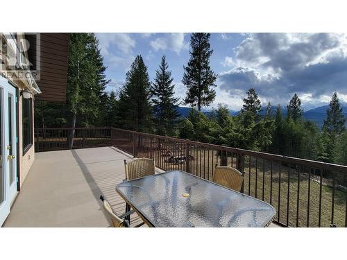 2360/2380 95 Highway, Spillimacheen, BC - Outdoor With Exterior