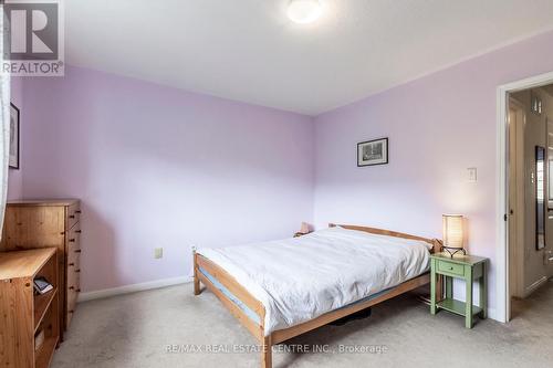 40 Palomino Tr, Halton Hills, ON - Indoor Photo Showing Bedroom