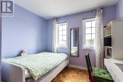 40 Palomino Tr, Halton Hills, ON - Indoor Photo Showing Bedroom