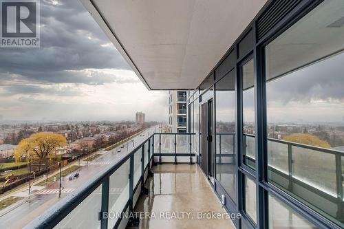 #B809 -7950 Bathurst St, Vaughan, ON - Outdoor With View With Exterior