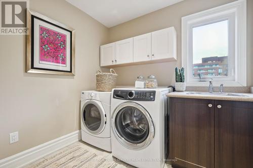 25 Southvale Dr, Toronto, ON - Indoor Photo Showing Laundry Room