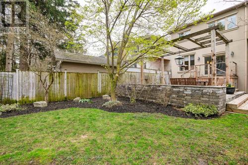25 Southvale Dr, Toronto, ON - Outdoor
