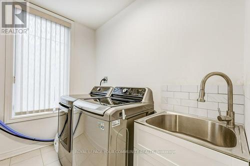 980 Millard St, Whitchurch-Stouffville, ON - Indoor Photo Showing Laundry Room