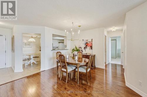 #908 -22 Clarissa Dr, Richmond Hill, ON - Indoor Photo Showing Dining Room