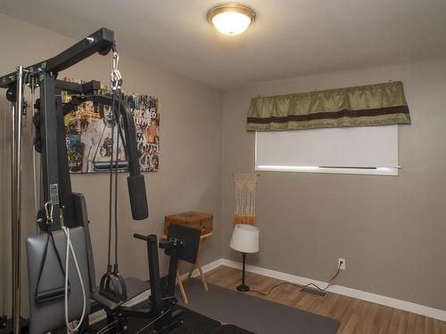 423 Otto Street, Thunder Bay, ON - Indoor Photo Showing Gym Room