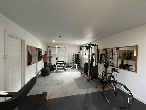 402C Reef Point Road, Fort Frances, ON - Indoor Photo Showing Gym Room