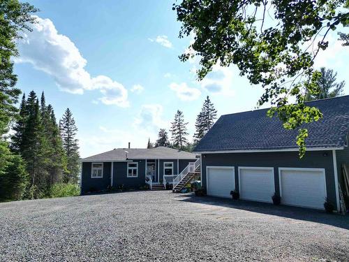 211 A Peterson Drive, Kenora, ON - Outdoor