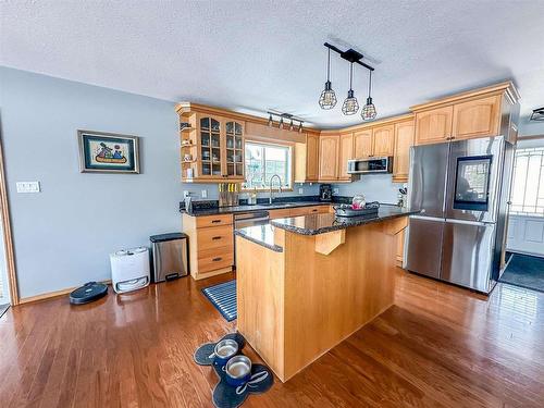 29 Snow Drive, Kenora, ON - Indoor Photo Showing Kitchen With Stainless Steel Kitchen