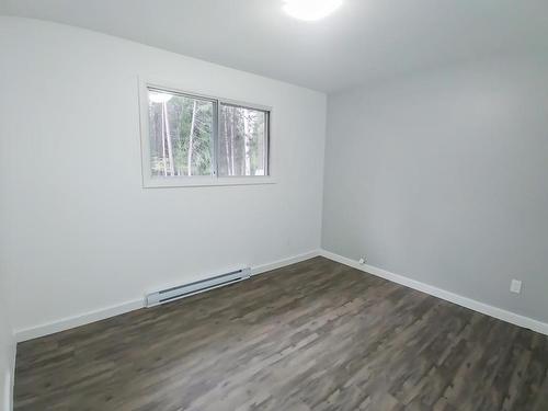 1129 Mountainview Road, Clearwater, BC - Indoor Photo Showing Other Room