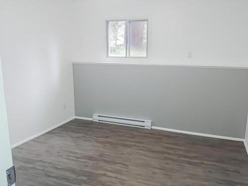 1129 Mountainview Road, Clearwater, BC - Indoor Photo Showing Other Room