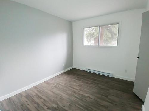 1129 Mountainview Road, Clearwater, BC - Indoor Photo Showing Other Room