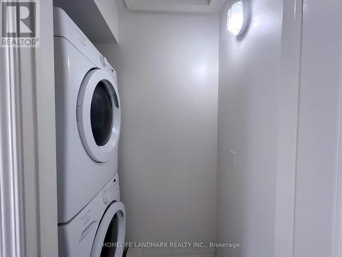 55 Burton Howard Drive, Aurora, ON - Indoor Photo Showing Laundry Room
