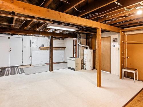 271 Campbell St, Duncan, BC - Indoor Photo Showing Basement