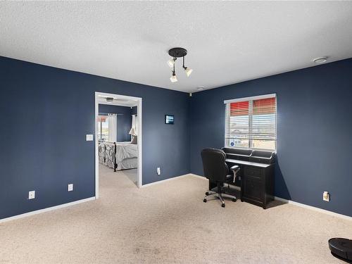 180 Crome Point Rd, Bowser, BC - Indoor Photo Showing Other Room