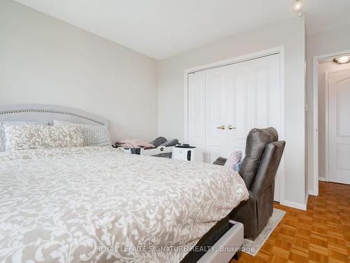 504-725 Don Mills Rd, Toronto, ON - Indoor Photo Showing Bedroom