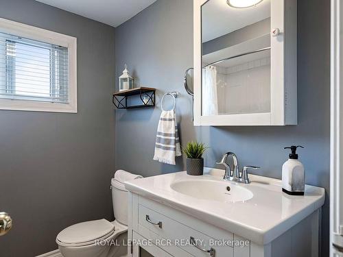 14 Morgandale Cres, Orangeville, ON - Indoor Photo Showing Bathroom