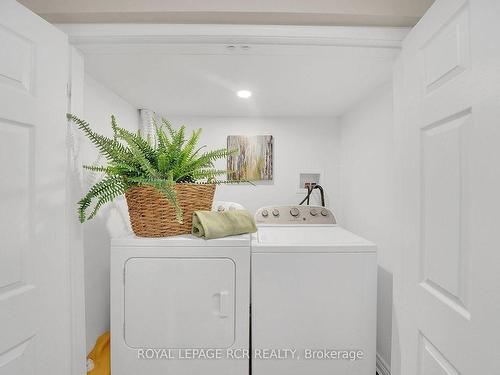 6 Ridgetop Ave, Brampton, ON - Indoor Photo Showing Laundry Room