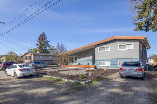 270 Pemberton Road, Kelowna, BC - Outdoor