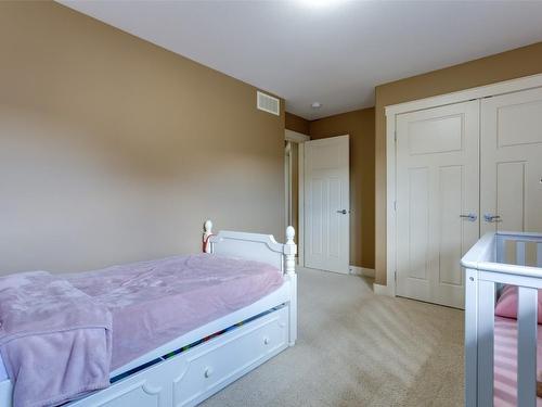 2841 Bentley Road, West Kelowna, BC - Indoor Photo Showing Bedroom