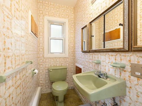 Powder room - 1495 Rue Filion, Montréal (Saint-Laurent), QC - Indoor Photo Showing Bathroom