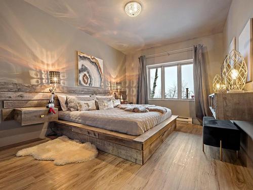Chambre Ã  coucher principale - 7-120 Ch. Des Sous-Bois, Mont-Tremblant, QC - Indoor Photo Showing Bedroom