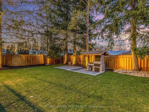 84 Murray Dr, Aurora, ON - Outdoor With Backyard