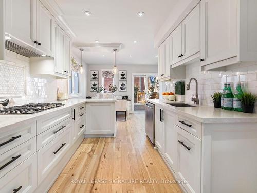 16 Page Ave, Toronto, ON - Indoor Photo Showing Kitchen With Upgraded Kitchen