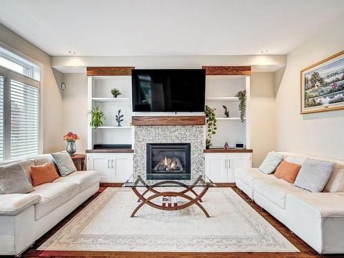 Living room - 3200 Rue Montcalm, Boisbriand, QC 