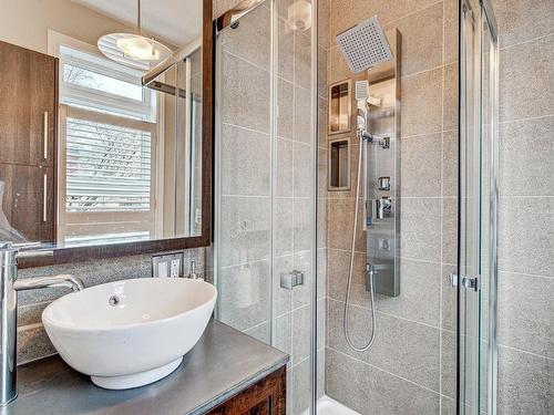Bathroom - 3200 Rue Montcalm, Boisbriand, QC 