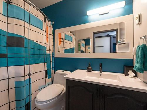 6827 Burr Dr, Sooke, BC - Indoor Photo Showing Bathroom