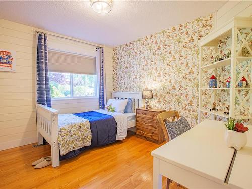 6341 Salal Rd, Port Alberni, BC - Indoor Photo Showing Bedroom
