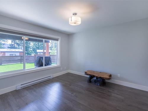 7420 Cottage Way, Lake Cowichan, BC - Indoor Photo Showing Other Room