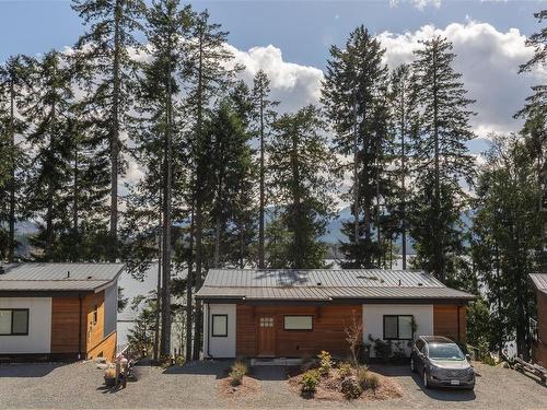 7420 Cottage Way, Lake Cowichan, BC - Outdoor