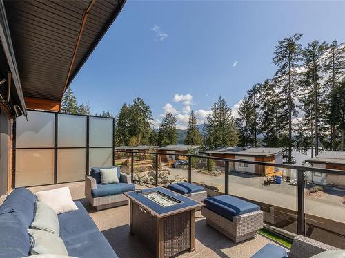 7420 Cottage Way, Lake Cowichan, BC - Outdoor With Deck Patio Veranda With Exterior