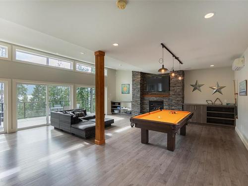 7420 Cottage Way, Lake Cowichan, BC - Indoor With Fireplace