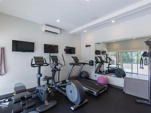 7420 Cottage Way, Lake Cowichan, BC - Indoor Photo Showing Gym Room