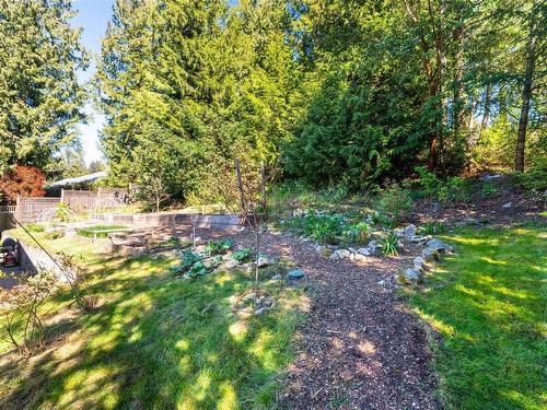 1573 Mayneview Terr, North Saanich, BC - Outdoor