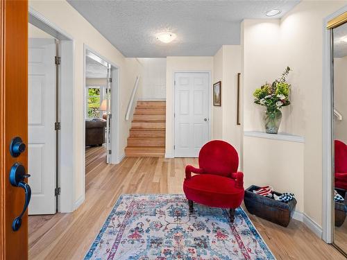1573 Mayneview Terr, North Saanich, BC - Indoor Photo Showing Other Room