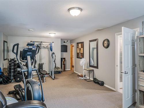 5372 Colbourne Dr, Nanaimo, BC - Indoor Photo Showing Gym Room