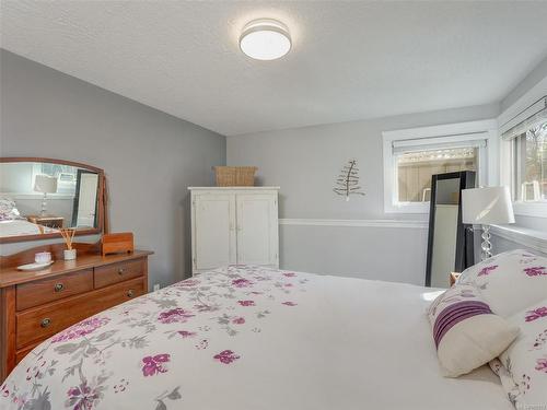 2719 Asquith St, Victoria, BC - Indoor Photo Showing Bedroom