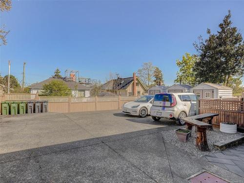 2719 Asquith St, Victoria, BC - Outdoor