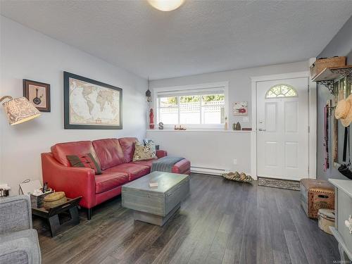 2719 Asquith St, Victoria, BC - Indoor Photo Showing Living Room