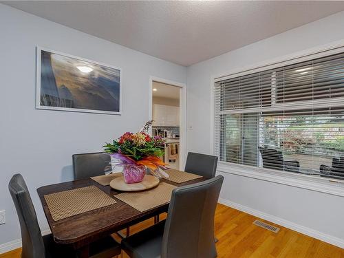 5267 Fillinger Cres, Nanaimo, BC - Indoor Photo Showing Dining Room