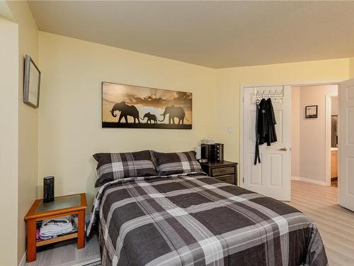 5267 Fillinger Cres, Nanaimo, BC - Indoor Photo Showing Bedroom