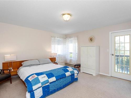 6158 Icarus Dr, Nanaimo, BC - Indoor Photo Showing Bedroom