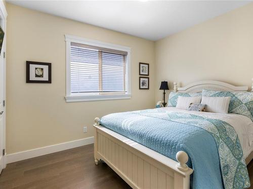 5866 Linyard Rd, Nanaimo, BC - Indoor Photo Showing Bedroom